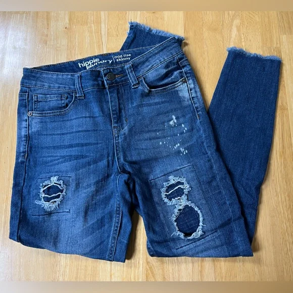 hippie laundry Jeans Hippie Laundry Midrise Skinny Distressed